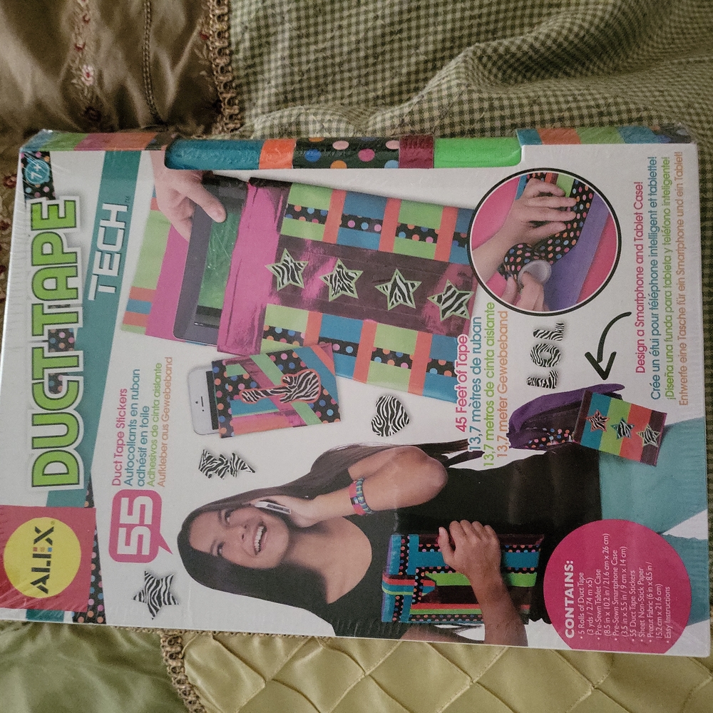 NEW IN BOX Duct Tape Tech